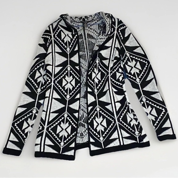 Streetwear Society Women’s Sz L Hooded Cardigan Sweater Black & White Aztec - Picture 1 of 6